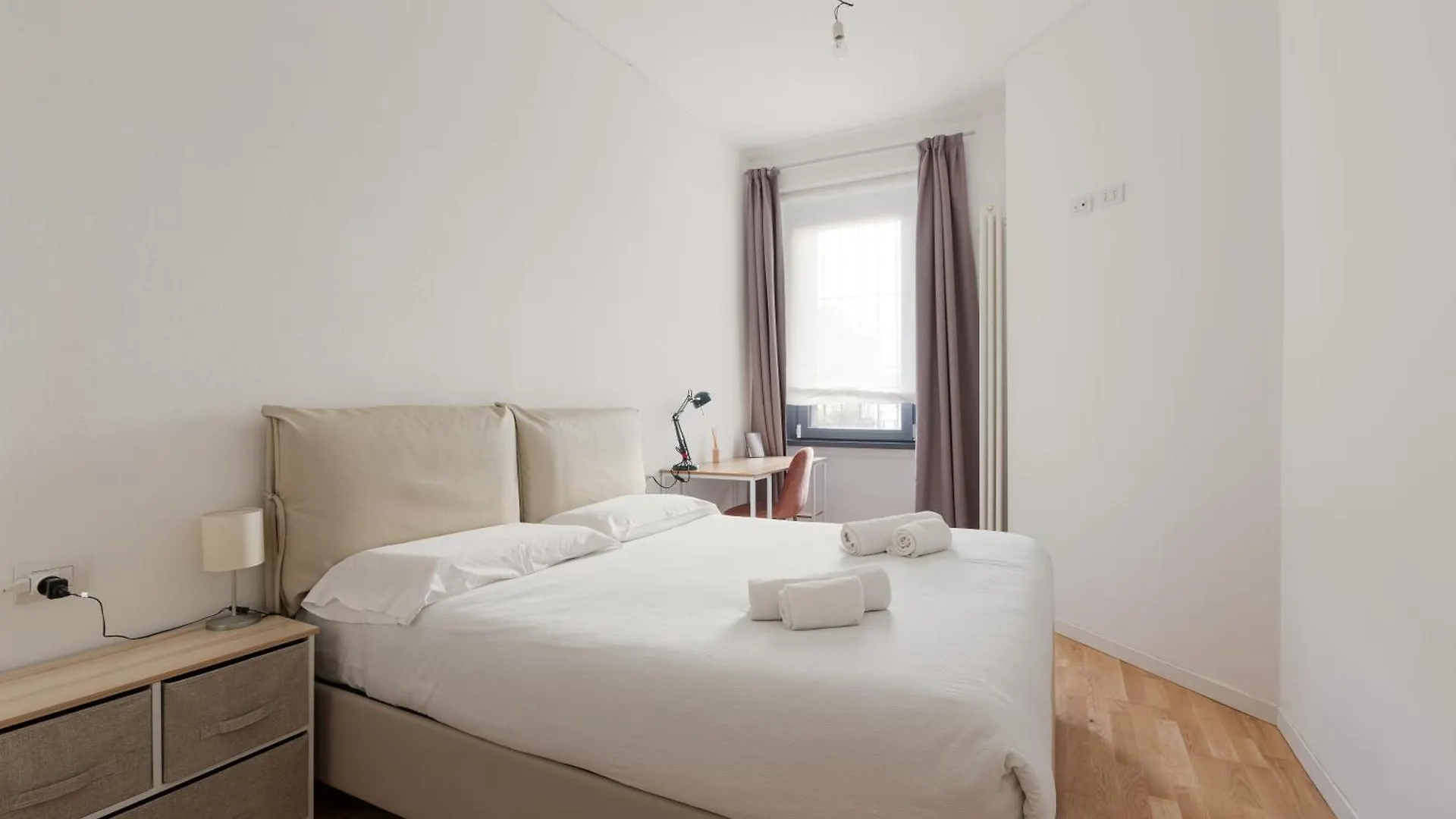 Darsena Navigli & Porta Genova M2 - Modern Apt! Apartment Milan