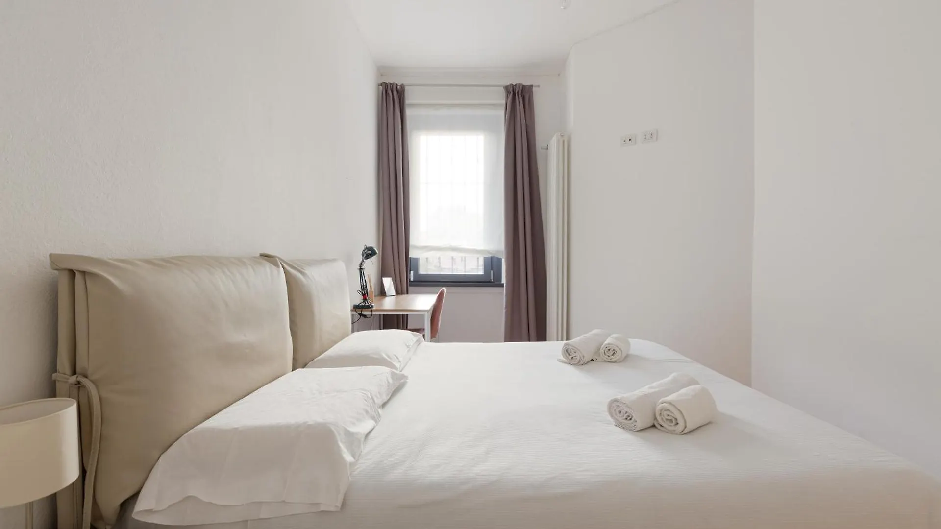 Darsena Navigli & Porta Genova M2 - Modern Apt! Apartment Milan