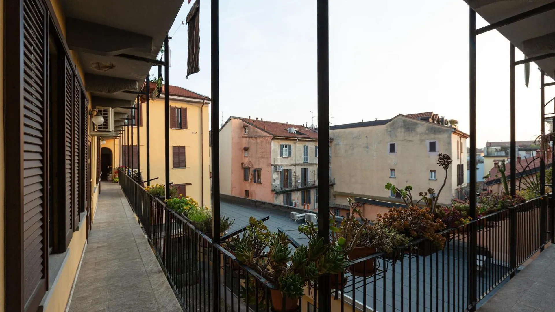Darsena Navigli & Porta Genova M2 - Modern Apt! Apartment Milan
